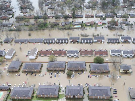 Louisiana Flood Breaks Records, Displaces Thousands - Be Prepared - Emergency Essentials