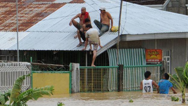 Super Typhoon Lando Blasts Through the Philippines